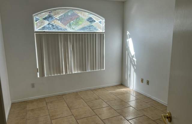 2375 E HAWKEN Way Gallery 4