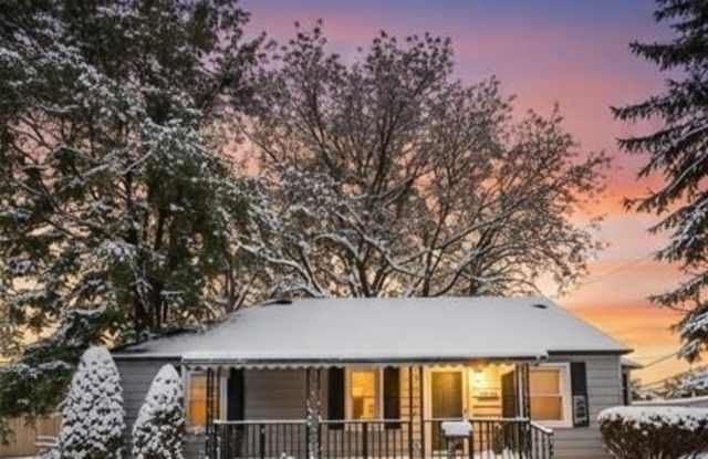 18546 Eastwood Drive photos photos