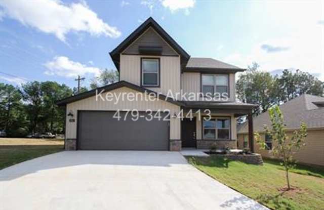 Awesome home with great location in Rogers photos photos