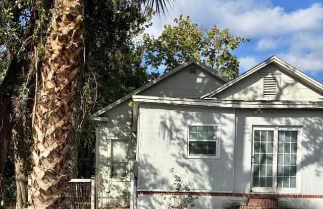 2005 MOREHOUSE Road - 2005 Morehouse Road, Jacksonville, FL 32209