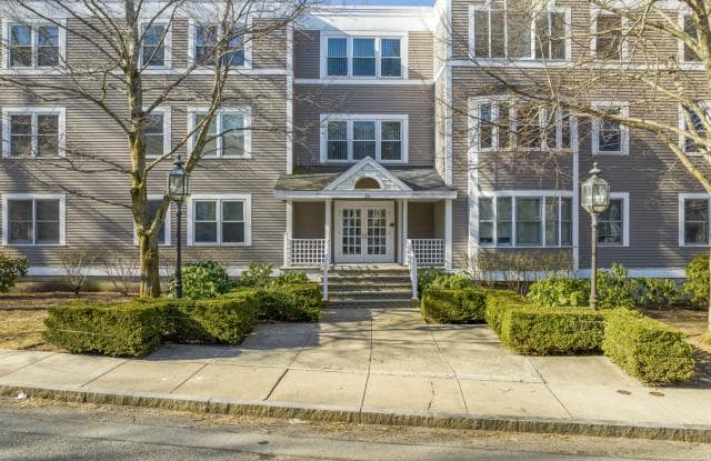 25 Holly Ln. - 25 Holly Lane, Brookline, MA 02467