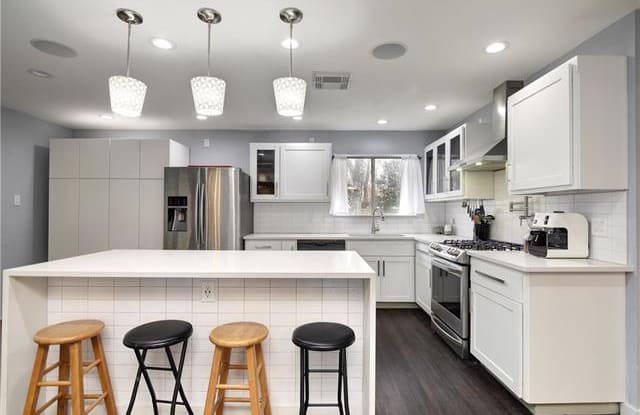 12002 Stout Oak TRL - 12002 Stout Oak Trail, Austin, TX 78750