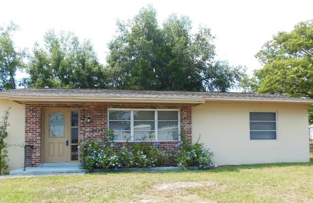 2472 Evergreen Ave photos photos
