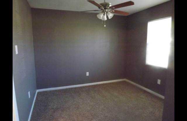 Pre-Leasing for Fall! Updated 3/2!! - 3807 28th Street, Lubbock, TX 79410