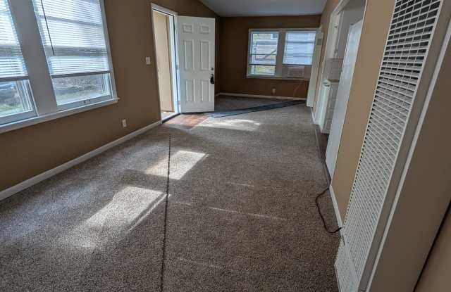 2513 SW Buchanan Street - 1 photos photos