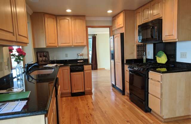 10214 Marine View Drive Gallery 3