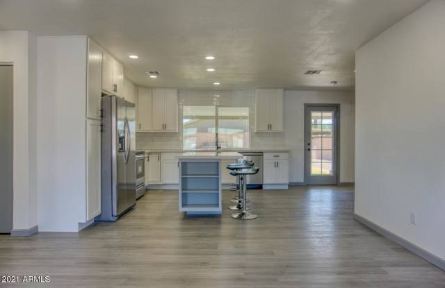 17271 N PARADISE PARK Drive Gallery 2