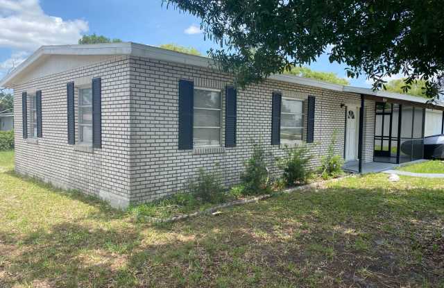 Three bedrooms one bath Deltona photos photos