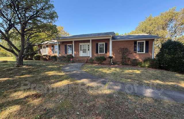 6911 Kenbridge Dr Gallery 1