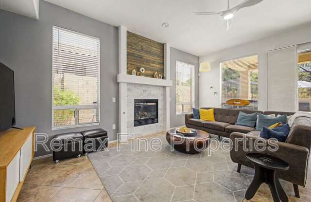 3563 N Tuscany Gallery 3