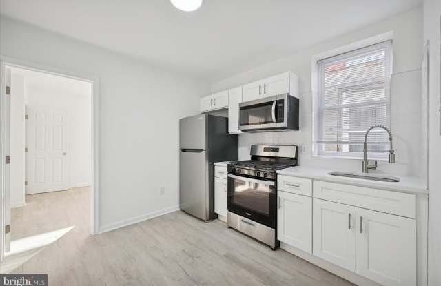 1418 W ERIE Avenue unit: 201 photos photos