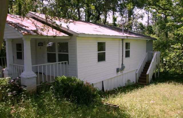1487 Bainbridge Gallery 2