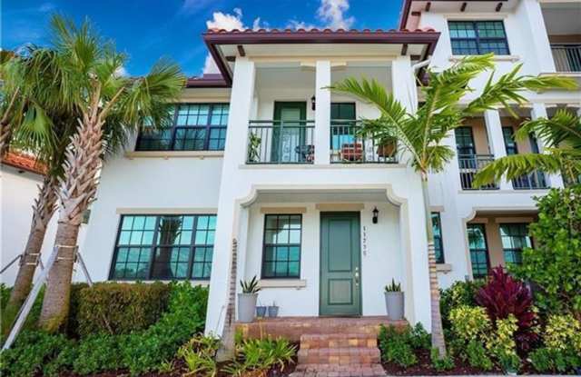 11736 SW 13th Ct, Pembroke Pines, FL 33025 photos photos
