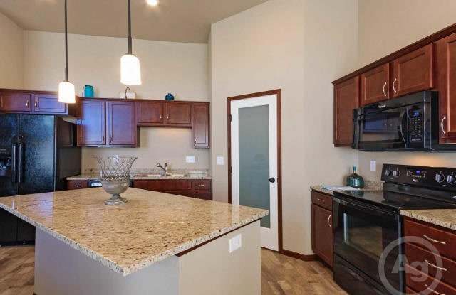 325 31st Ave E Unit C33 photos photos