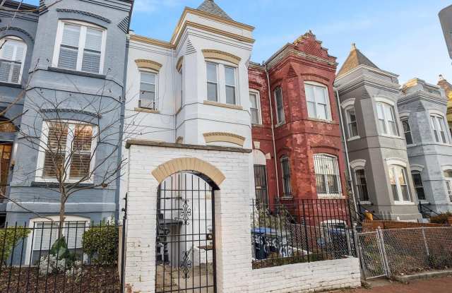 616 11TH Street NE photos photos