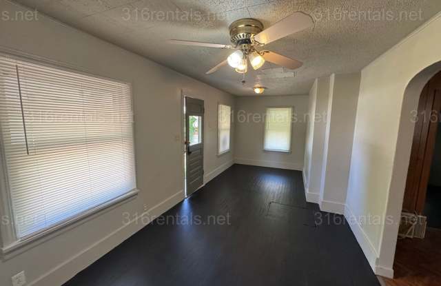 $650 - 1 bed 1 bath - Single Family Home Gallery 4