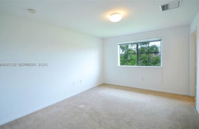 1937 SW 60th Ter Gallery 4