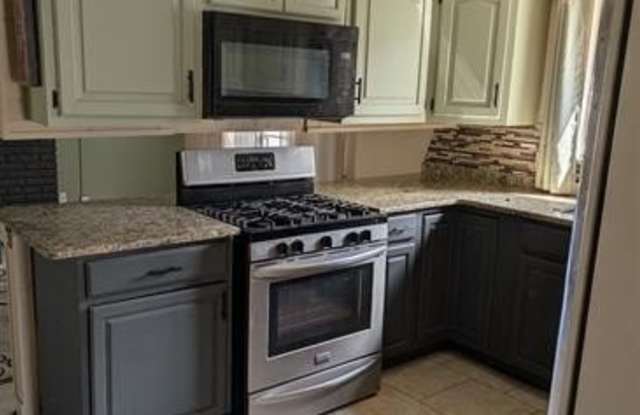 12423 Deming Drive Gallery 4