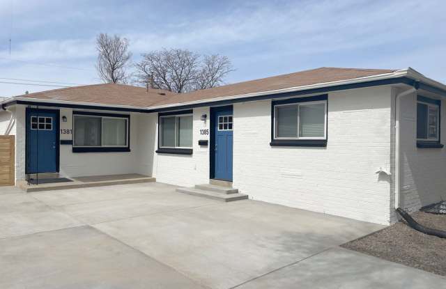 Gorgeous remodeled 2 bedroom in Triplex! photos photos