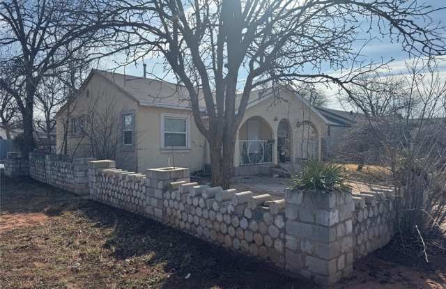 1481 Burger Street photos photos