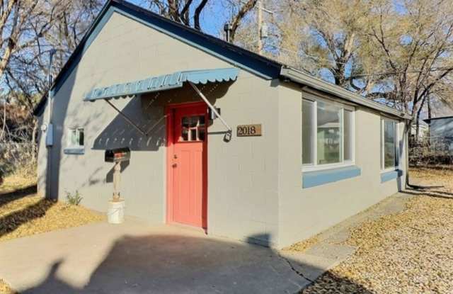 Charming 1-Bedroom Apartment near Downtown Ogden! photos photos