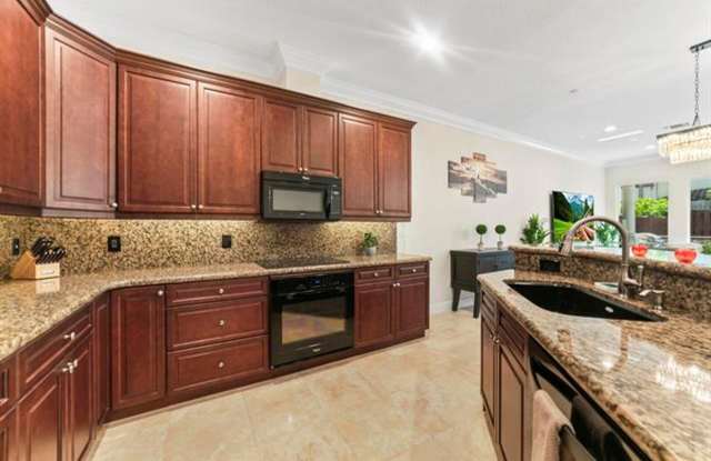 1849 NE 26th th 2, Fort Lauderdale, FL 33305 Gallery 1