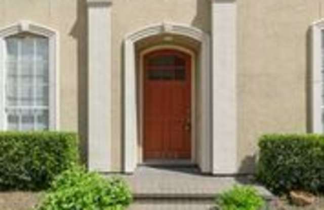 3234 North Pemberton Circle Drive Gallery 4