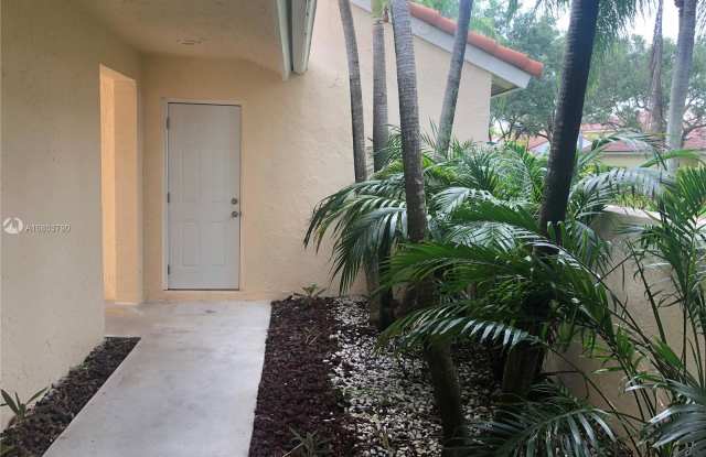 1356 Seagrape Cir Gallery 4