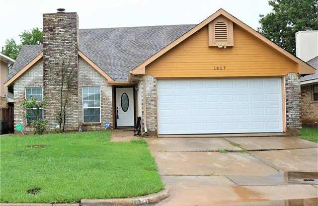 1817 Wild Willow Trail - 1817 Wild Willow Trail, Fort Worth, TX 76134