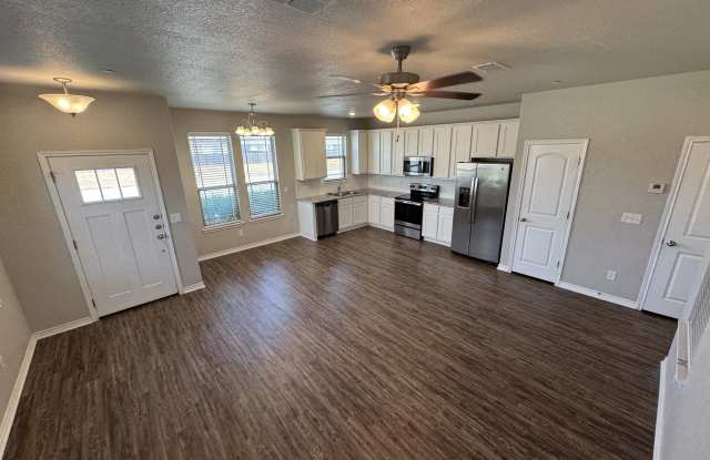 7615 Stonehollow Gallery 3