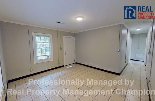 3 BD/1 BA Home in the heart of Wilmington Gallery 4