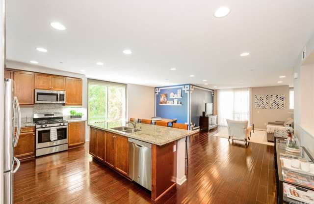 25 Waldorf - 25 Waldorf, Irvine, CA 92612