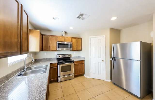 1516 W Hadley St photos photos