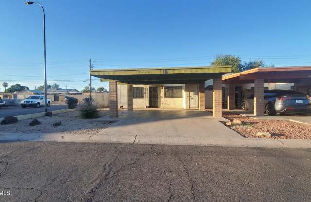 4776 W VIA CYNTHIA -- photos photos