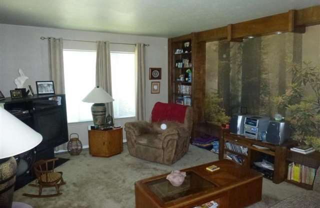 North Fresno 3/2 Gallery 4