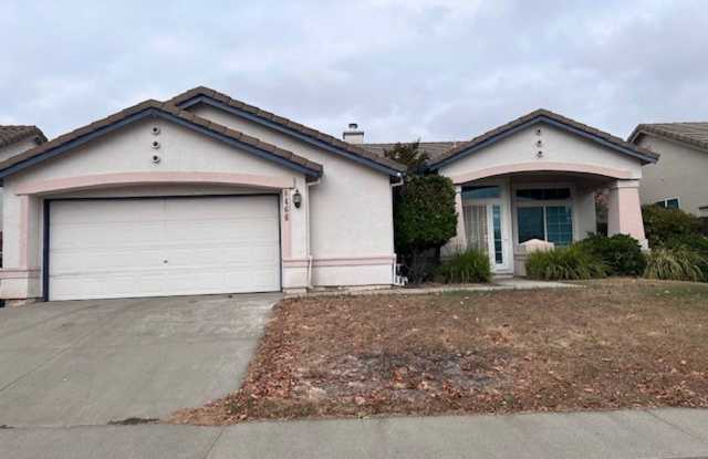 Single Story 3 Bedroom 2 Bathroom Home in Elk Grove photos photos