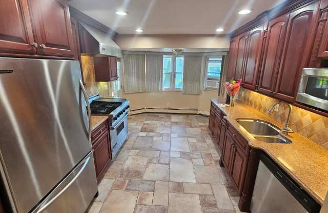 93 W 6th Street - 93 West 6th Street, Ronkonkoma, NY 11779