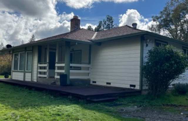 Charming - Off Forni Road - 2 Bdrm, 2 Bath - 3481 Forni Road, Diamond Springs, CA 95667