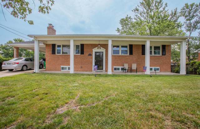 Amazing 3 BR/3 BR Single-Family Home in Clinton! - 6903 Briarcliff Drive, Clinton, MD 20735 Amazing 3 BR/3 BR Single-Family Home in Clinton! - 6903 Briarcliff Drive, Clinton, MD 20735