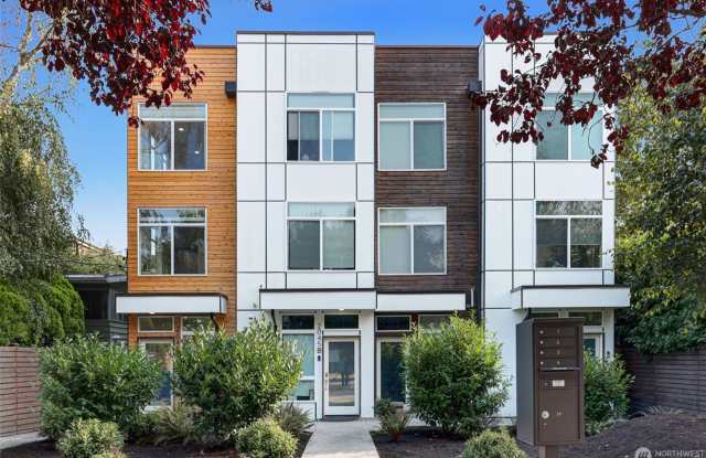 Stylish 2020-Built townhome in heart of Ballard - 2045 Northwest 63rd Street, Seattle, WA 98107