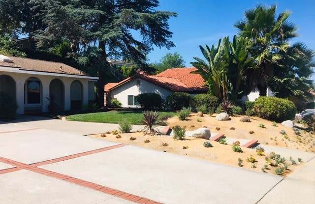 26726 Saddleback Drive Gallery 3