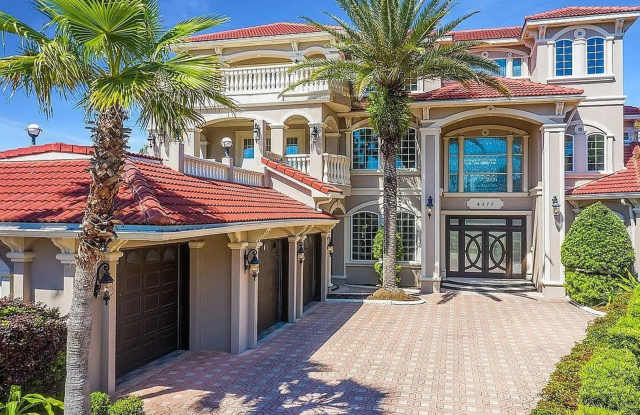 Stunning 5BR House in Destin Gallery 1