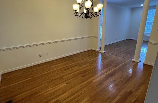 100 Highstream Place Gallery 4