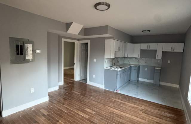 52 Ann Street unit: 2 photos photos