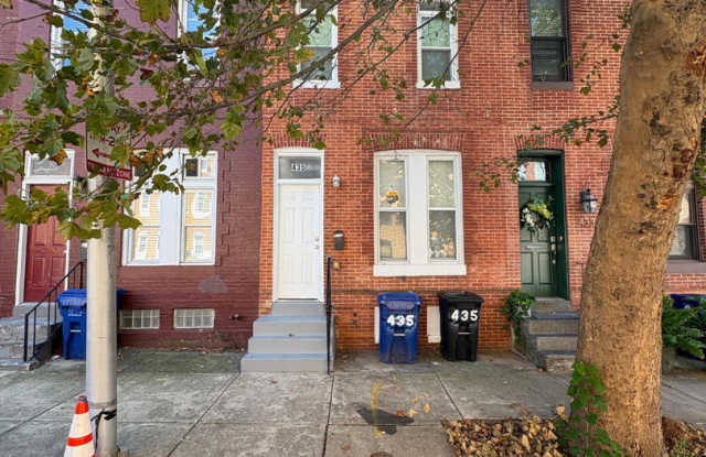 3 Bedroom Plus Den for Rent in East Baltimore! – Vouchers Accepted - 435 East Lanvale Street, Baltimore, MD 21202