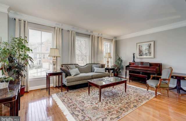 11516 WATERHAVEN COURT Gallery 3