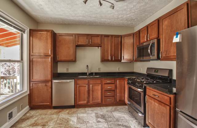 915 Heths Avenue photos photos