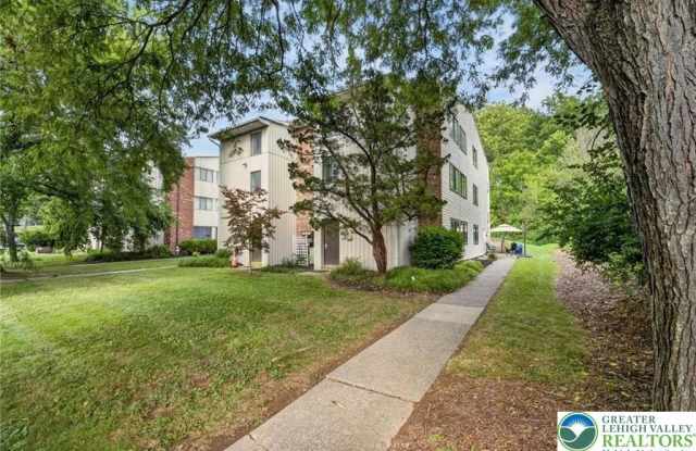 1547 Creekside Road Gallery 1