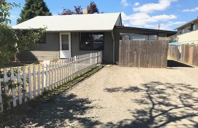 70 9th St. - 70 South 9th Street, Central Point, OR 97502