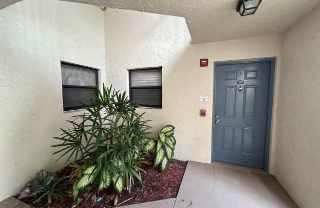 Ground-Floor 1BR/1BA with Lake View in Palm Beach Grande Gallery 3